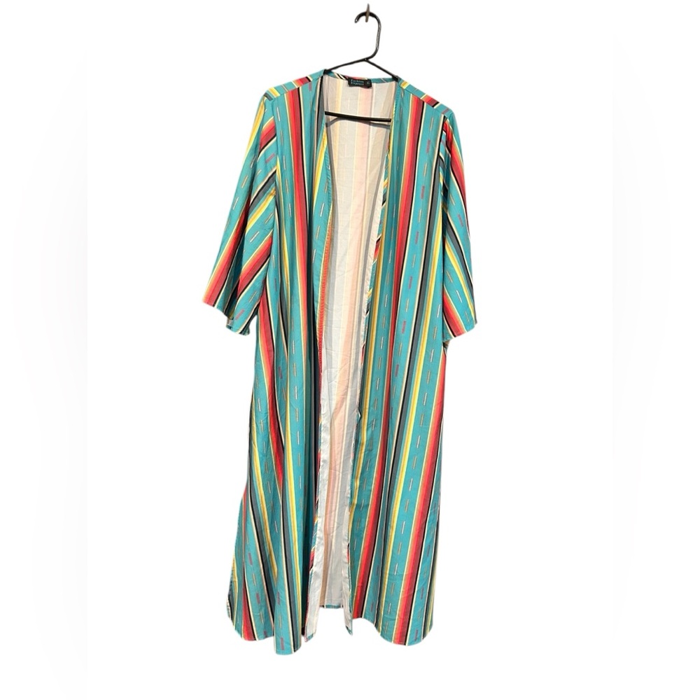 This duster is a show stopper!